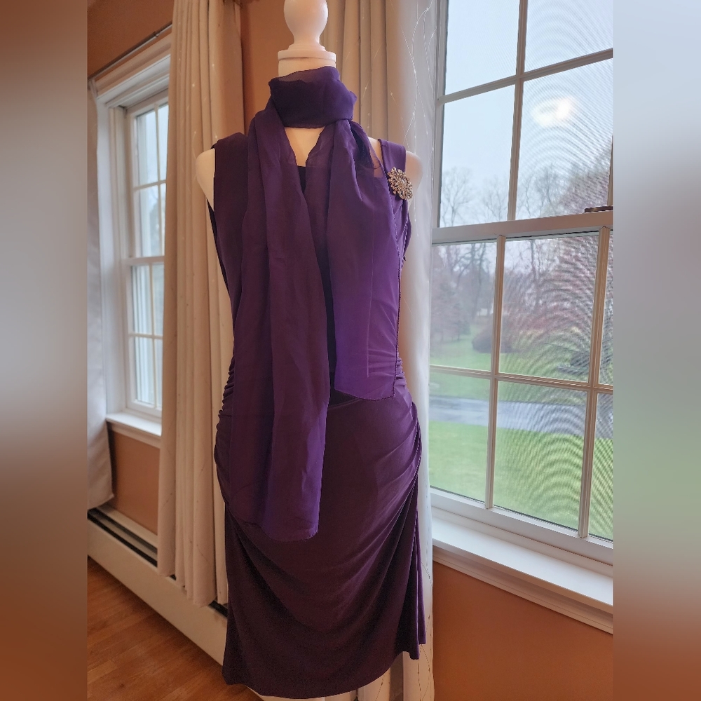 Dress - Picture 6 of 6